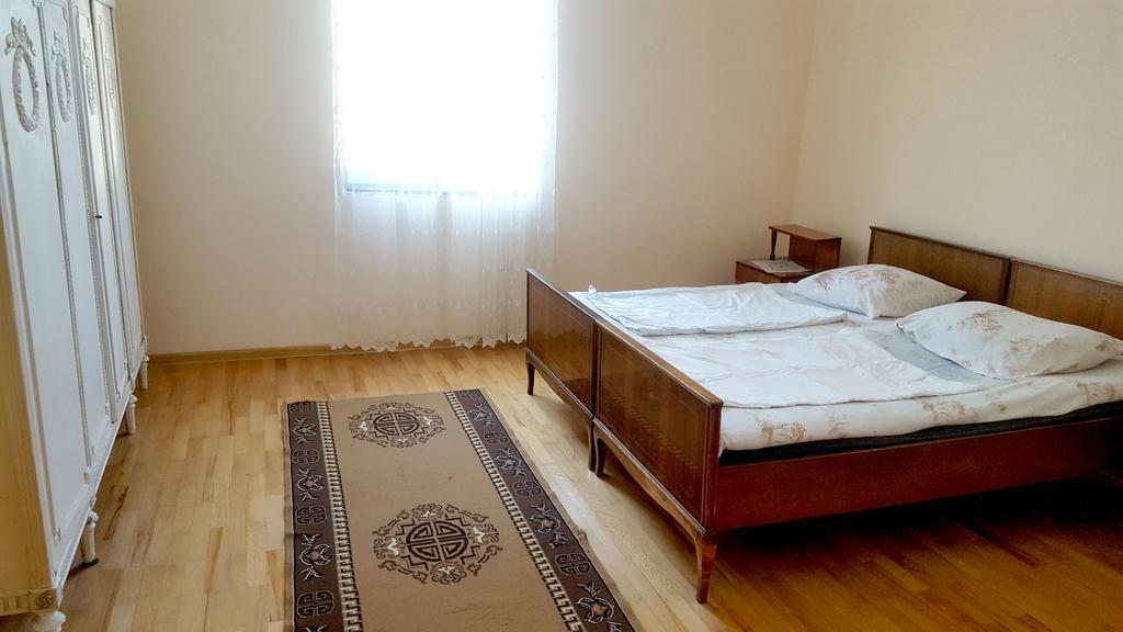 Medea'S Guest House Batumi Exteriör bild
